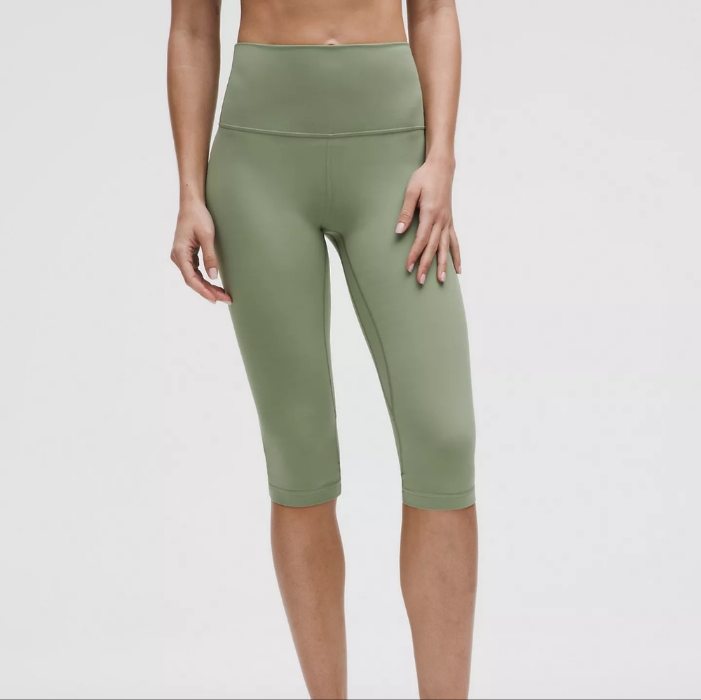 Lululemon Align HR Crop 17" Size 4 Leggings